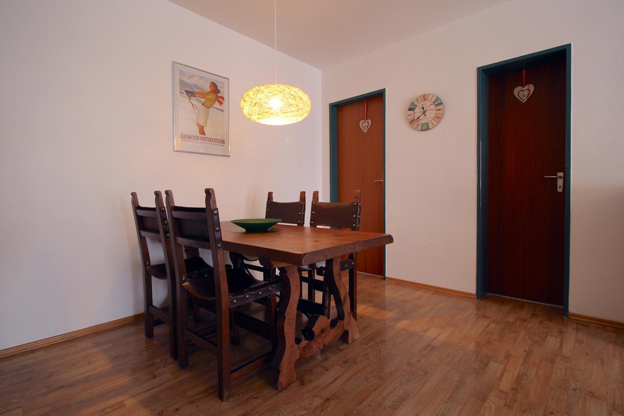 Ferienwohnung Anne Garmisch-Partenkirchen Exterior foto